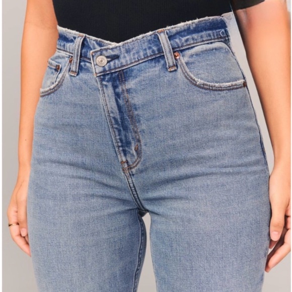 Abercrombie & Fitch Curve Love Ultra High Rise 90s Slim Straight Jean, sz. 29/8r - Picture 2 of 10